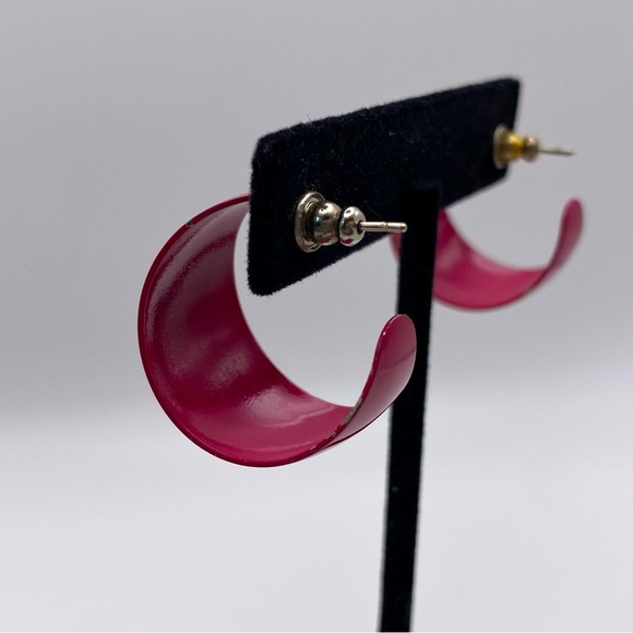 Vintage 1980s Pink Enamel Metal Hoop Post Earrings - Picture 4 of 8